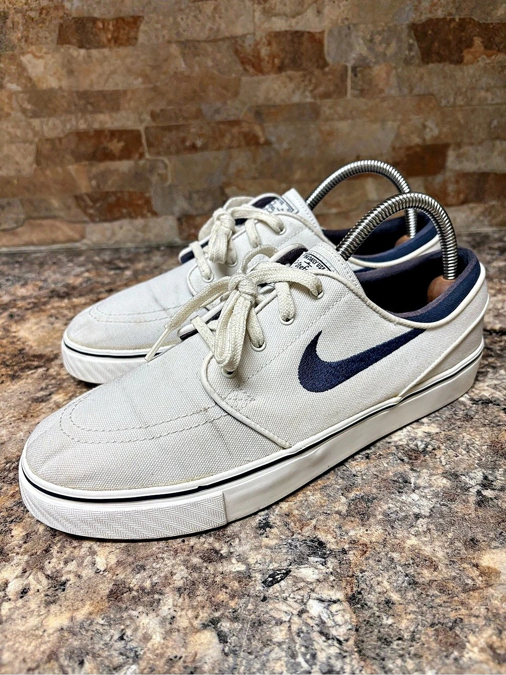 Nike SB Janoski White Navy Size 8